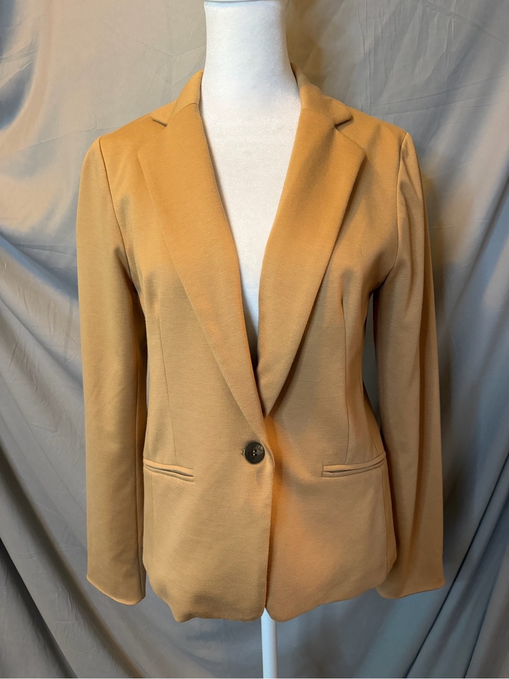 Forever 21 Camel Single-Button Lined Blazer, faux pockets sz small